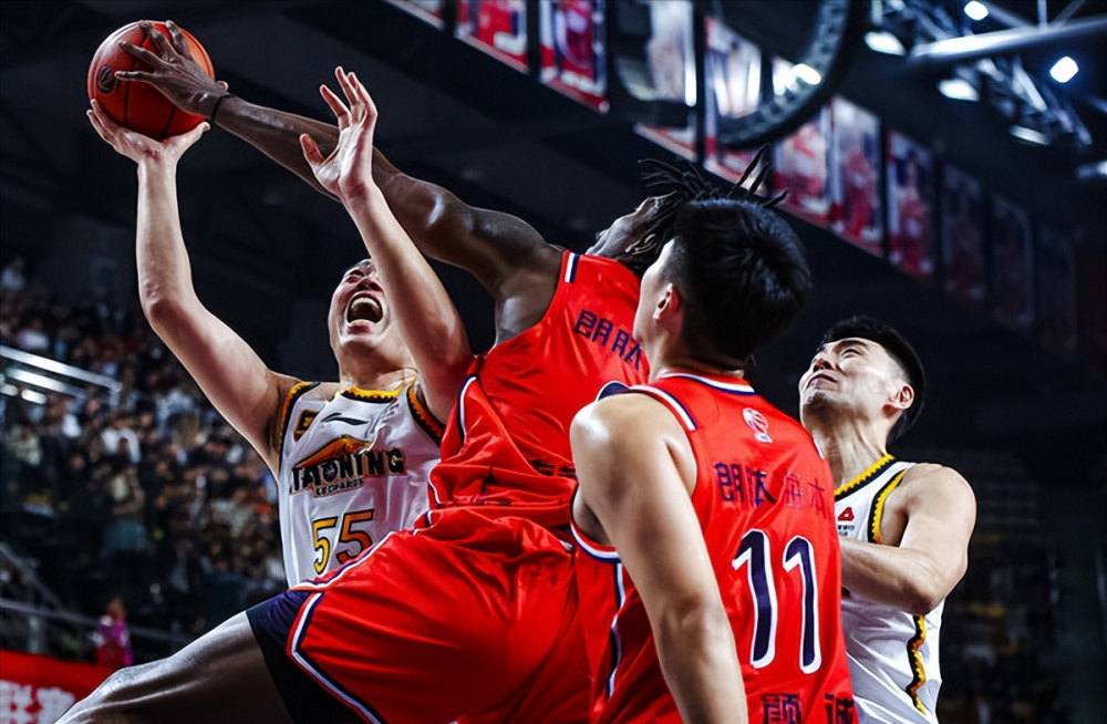 开云app-山东男篮发布备战花絮，今夜篮板制胜，西甲任务艰巨，数据趋势出现新变化的简单介绍